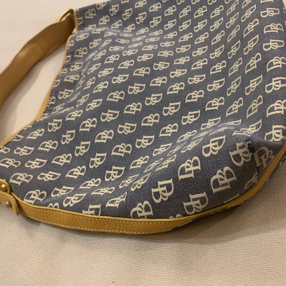 Dooney & Bourke Canvas Signature Hobo Purse Large w/Yellow Leather handle - Picture 5 of 15